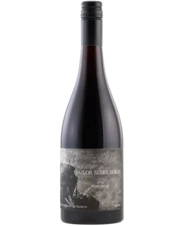 Sailor Seeks Horse Chardonnay2023